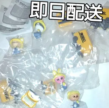 SKZOO 스쿨 버스 피규어 4종 세트