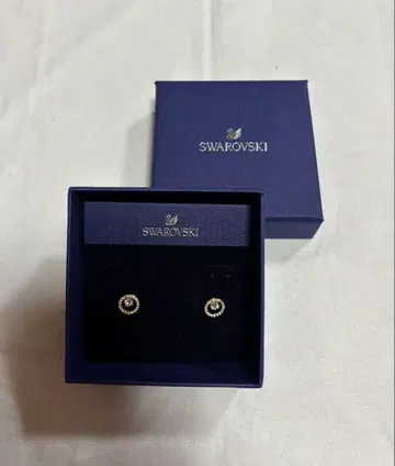 스와로브스키 SWAROVSKI 크리에이티비티 서클 스몰 귀걸이