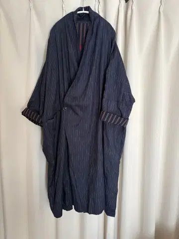 YANTOR 네이비 스트라이프 겉옷