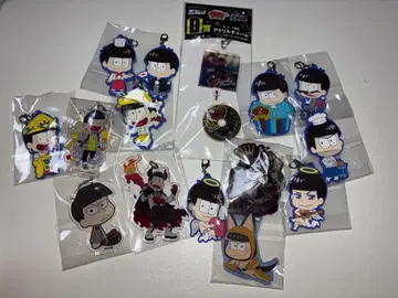 오소마츠 6쌍둥이 키링 등