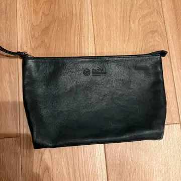 SLOW 도치기 가죽 클러치백 네이비