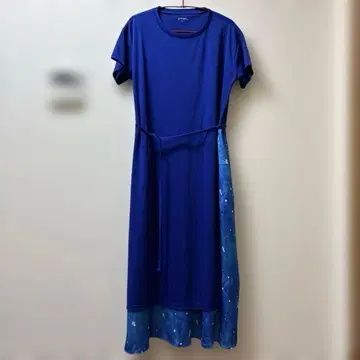 그라니프 반팔 롱 원피스 클리오네 패턴 FREESIZE