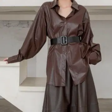 UNE MANSION 가죽 자켓 브라운