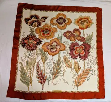 Salvatore Ferragamo 스카프