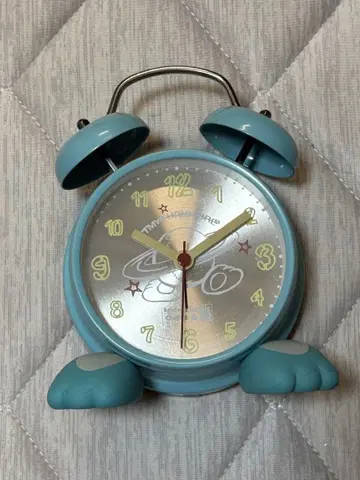 계속 한밤중이면 좋을 텐데 새턴 알람 시계