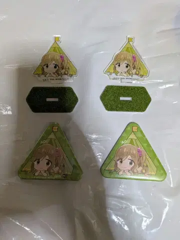 유루캠 트레이딩 잔디밭 아크릴 스탠드 캔뱃지 이누야마 아오이