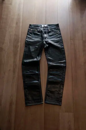 Eytys 아카이브 블랙 코팅 데님