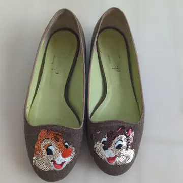 칩과 데일 다이애나 디즈니 펌프스
