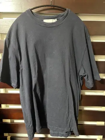 SO SHOP & HOSTEL 네이비 T셔츠