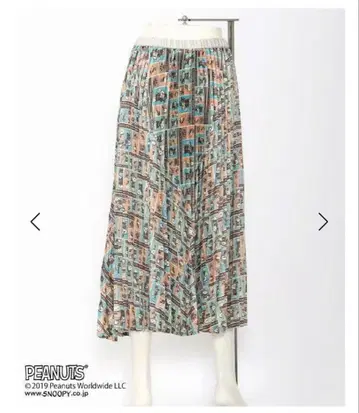 as know as de base PEANUTS 플리츠 스커트