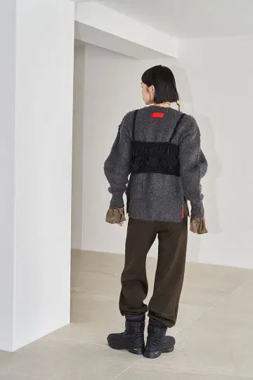 시착만 한 상품 OMMO SPIRAL SHIRRING BUSTIER 블랙