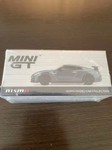 닛산 GT-R NISMO MINIGT제 1/64 사이즈 R35 닛산