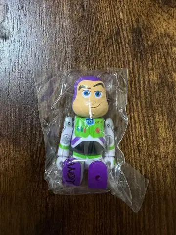베어브릭 체이스 토이 스토리 버즈