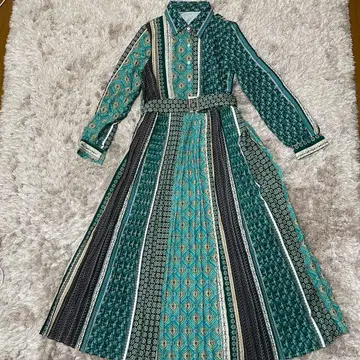 [ 새상품급 ] 쇼와 레트로 스카프 패턴 플리츠 롱 원피스 조개 버튼