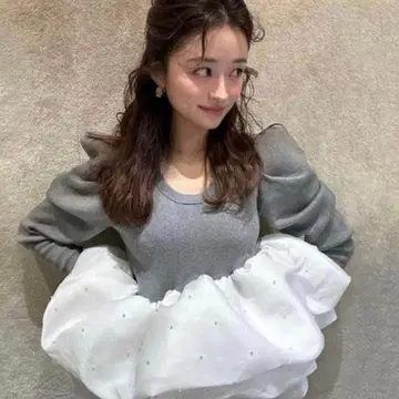 Bibiy. AMELIE PEPURAMU KNIT GLAY