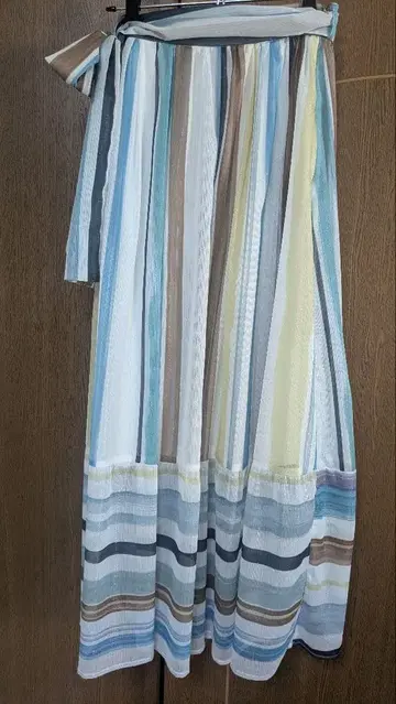 머큐리 듀오 스커트