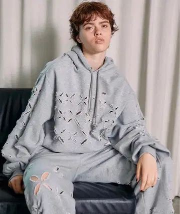 Slash Cut Design Sweat Hoodie
