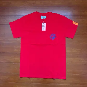 새상품 블랙 위도우 티셔츠 빨간색 M