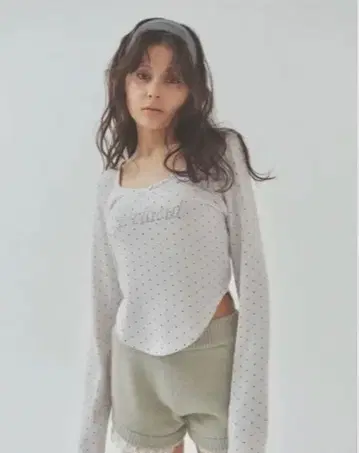 PELLICULE pc dot round tp White