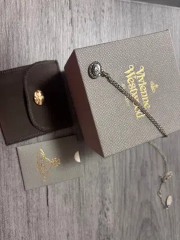 Whelen Westwood 실버 목걸이