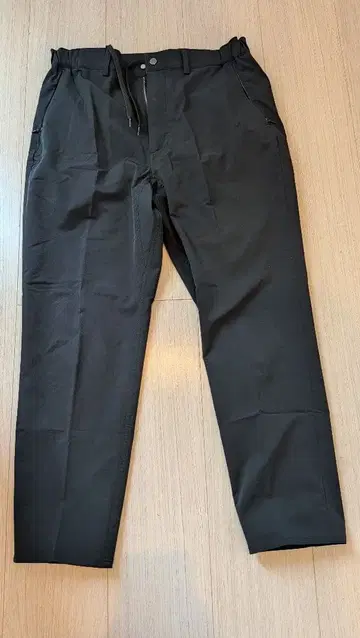 New Balance WTT103 슬림 테이퍼트 블랙