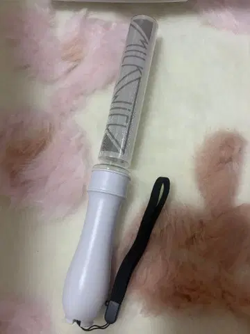 M!LK 컬러 체인지 응원봉 버전 3