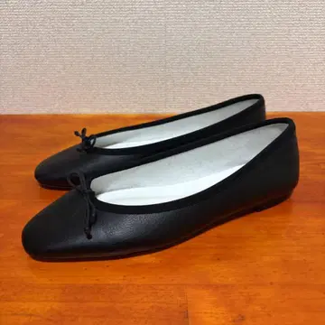 새상품급 스픽앤스팬 가죽 플랫슈즈 24cm 38