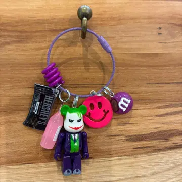 BE@RBRICK 베어브릭 조커 주렁주렁 키링 스트랩