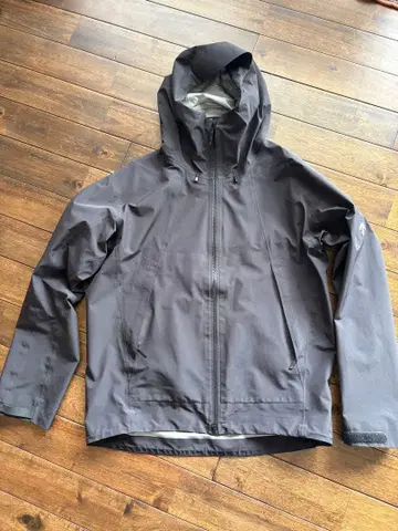 데상트 descente 올터레인 81 마운틴 후드티 goretex