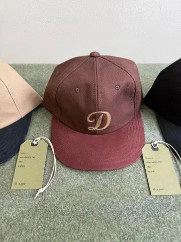 THE H.W.DOG&CO. 2025 가죽 캡 브라운 가격 인하 불가