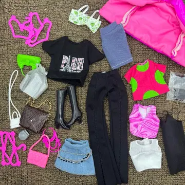 바비 아웃핏 의류 일괄