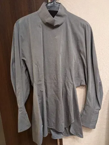 마메쿠로구치 Mame Kurogouchi 긴팔 블라우스