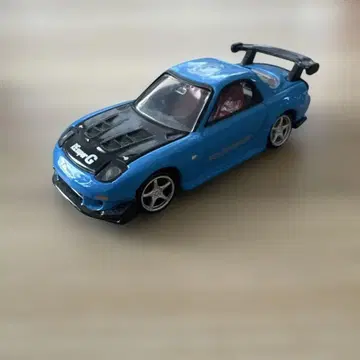 RE 아메미야 RX7 토미카 미니카