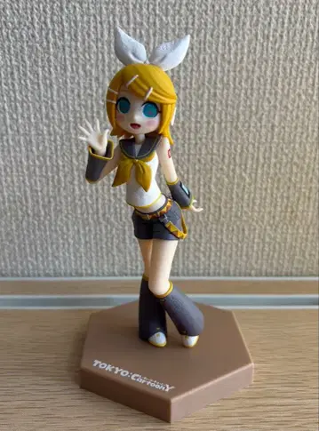 도쿄 카트투니 카가미네 린 피규어
