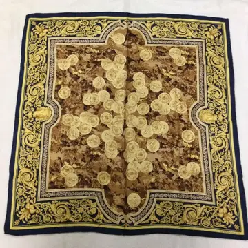 La Chatelaine 금화 무늬 스카프