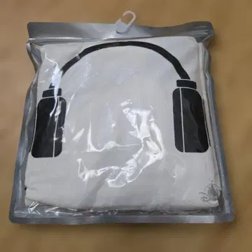 화이트 헤드폰 티셔츠 프리 사이즈