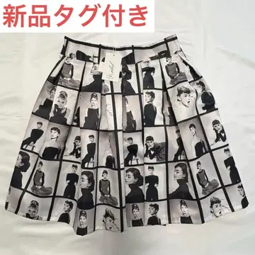 미사용 새상품 오드리 헵번 필름 디자인 플레어 스커트 올 패턴