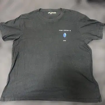 단종 FINAL FANTASY III 티셔츠 유니클로