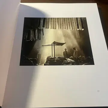 Portrait of Hong Kong - Fan Ho | moom bookshop - art books 판호