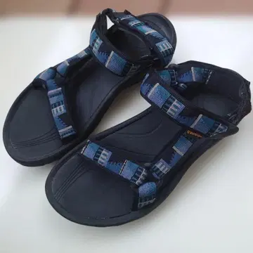테바 TEVA 스포츠 샌들 블루 계열 패턴