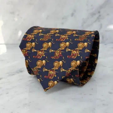 새상품급 Ferragamo 살바토레 페라가모 넥타이 라이온 카펫