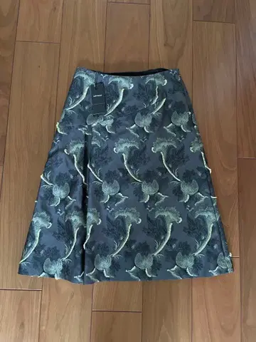 새상품 택 포함 ARTISAN 아티산 스커트 일본제 파이브 폭스