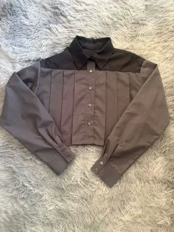 HARE 그레이 크롭 셔츠 F 사이즈