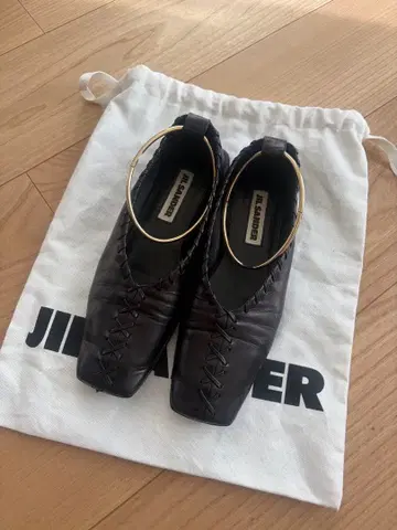 JILSANDER 블랙 플랫슈즈
