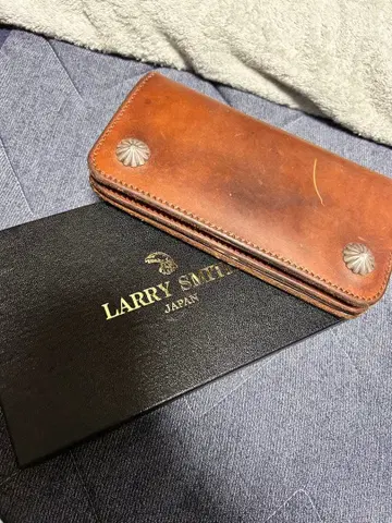 LARRY SMITH 가죽 장지갑 브라운 트래커 지갑