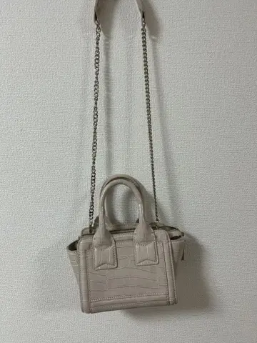 ZARA 악어 엠보싱 미니 핸드백 베이지