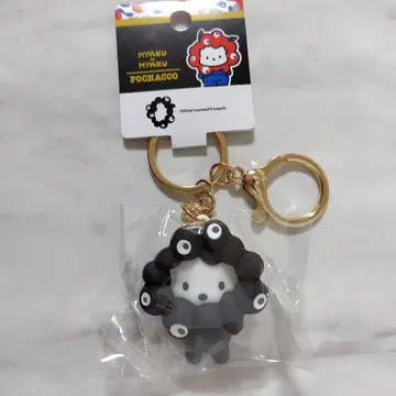 [신상] 포차코 산리오 미야쿠미야쿠 코스튬 키링 블랙