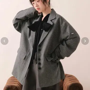로인 누이 뉴앙스 버튼 레이스 자켓 블루 그레이