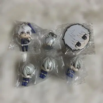 블루 록 나기 세이시로 메지루시 액세서리, 기다림 헤어핀 등