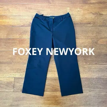 폭시 뉴욕 크롭 팬츠 사브리나 팬츠 광택감 있음